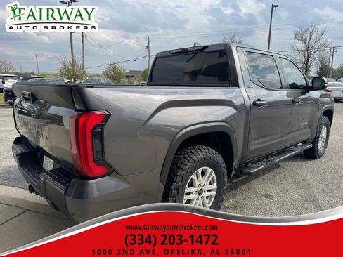 Used 2024 Toyota Tundra SR5 w/ SR5 Premium Package AWD/4WD image 38
