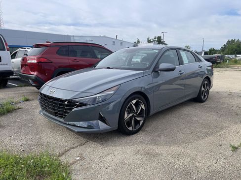 Used 2021 Hyundai Elantra SEL w/ Convenience + Premium Package FWD image 1