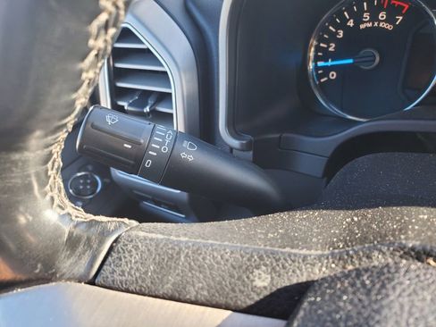 Used 2017 Ford F150 Platinum w/ Equipment Group 701A Luxury image 16