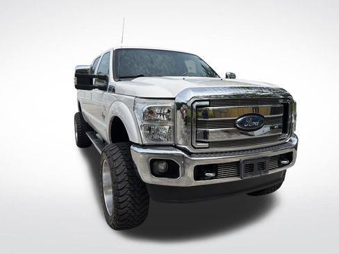 Used 2012 Ford F250 Lariat w/ Chrome Pkg AWD/4WD image 2