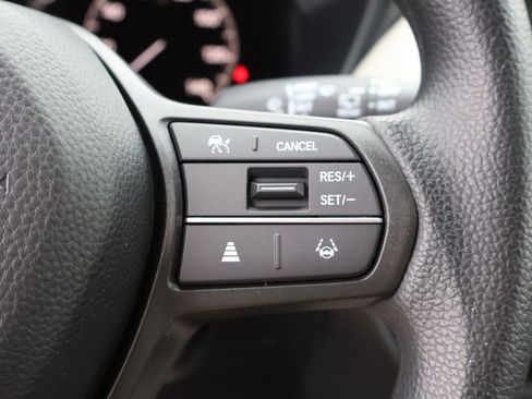 New 2026 Honda HR-V LX image 33