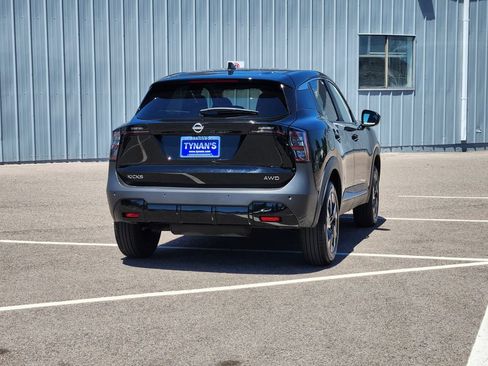 Certified 2025 Nissan Kicks SV AWD/4WD image 7