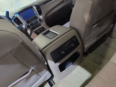 Used 2016 GMC Yukon SLE w/ HD Trailering Package AWD/4WD image 21