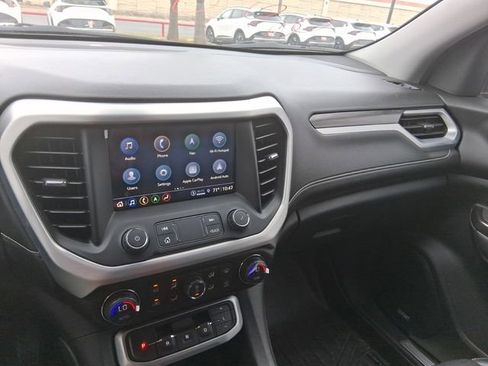 Used 2021 GMC Acadia SLT w/ Preferred Package image 9