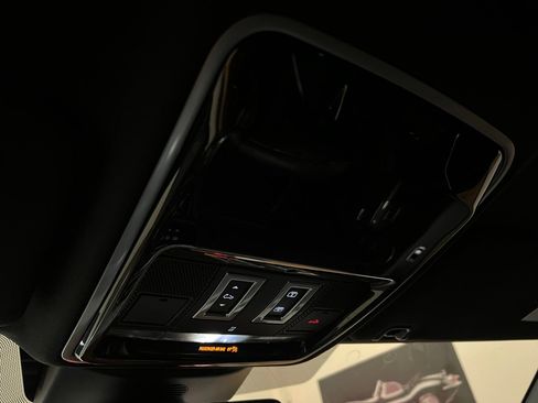 Used 2019 Land Rover Range Rover Sport HSE image 28