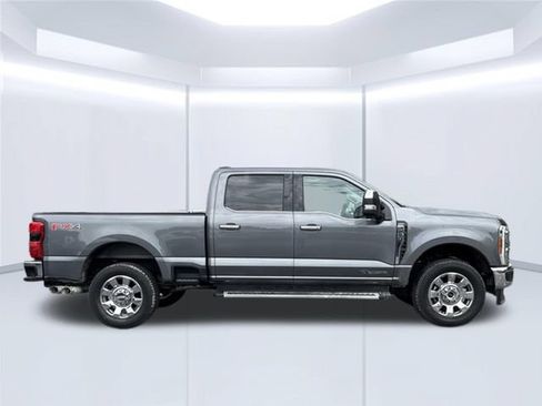 Used 2023 Ford F250 Lariat w/ Chrome Package AWD/4WD image 16