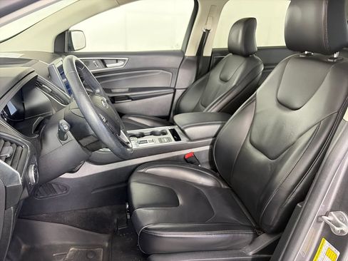 Used 2022 Ford Edge Titanium AWD/4WD image 11