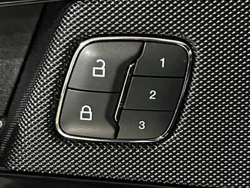 Used 2021 Lincoln Nautilus Reserve AWD/4WD image 34