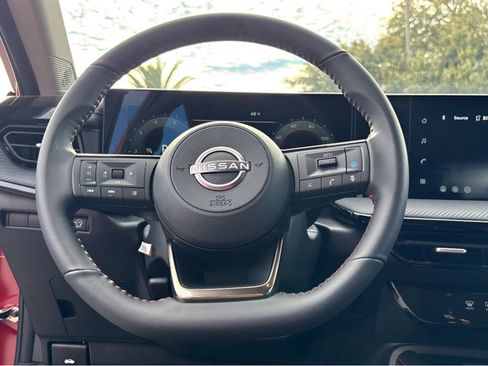 New 2026 Nissan Kicks SR FWD image 9