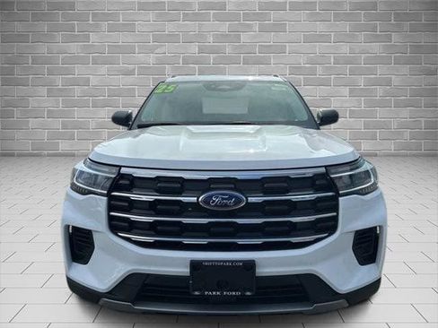Certified 2025 Ford Explorer Active image 5