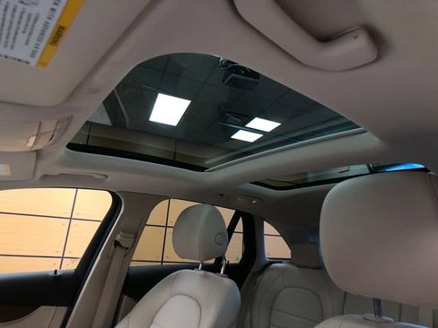 Used 2022 Mercedes-Benz GLC 300 4MATIC image 20