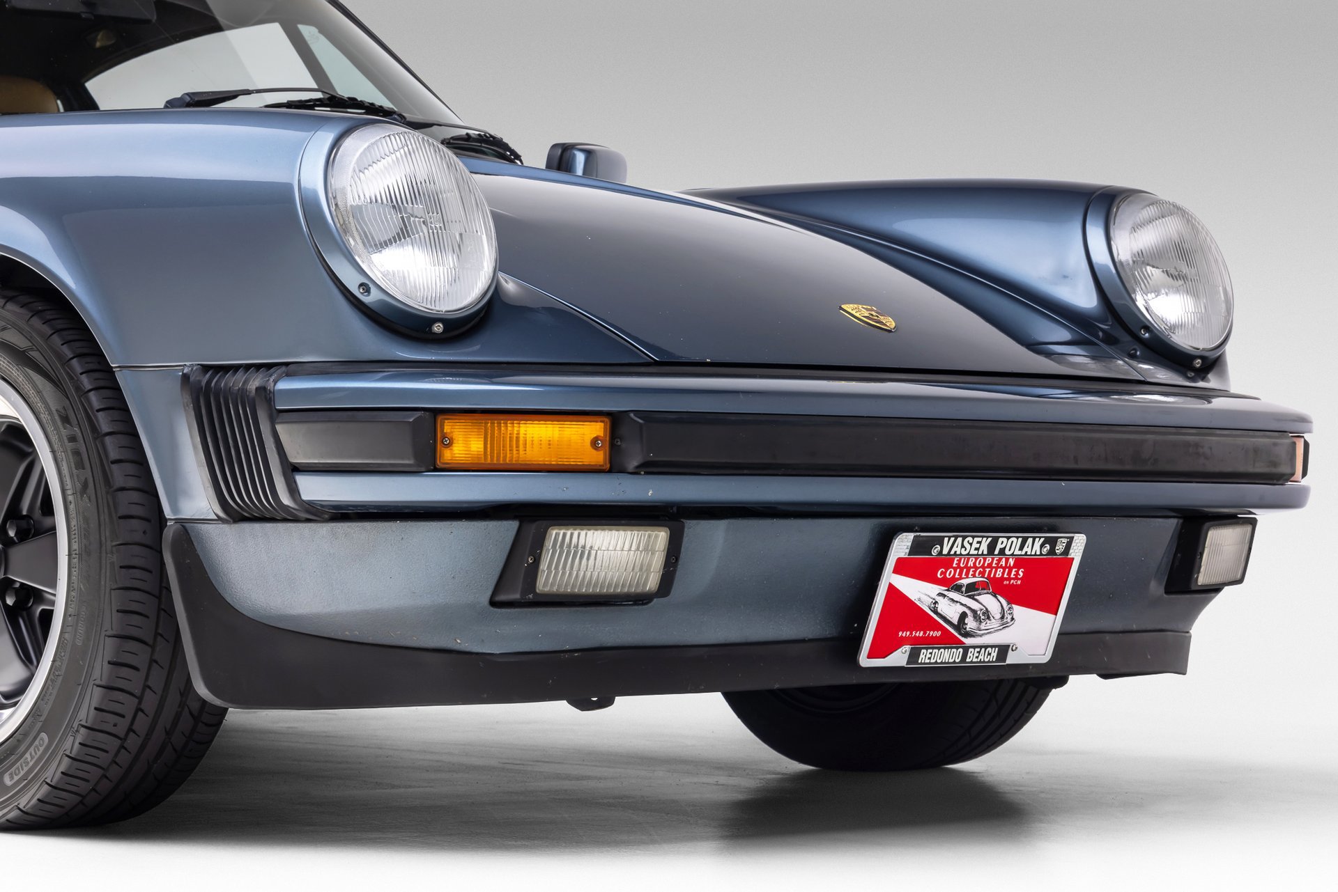 Used 1987 Porsche 911 Carrera RWD image 38