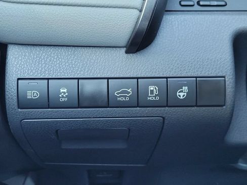 Used 2024 Toyota Camry SE w/ Cold Weather Package AWD/4WD image 13