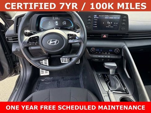Used 2025 Hyundai Elantra Sport FWD image 17