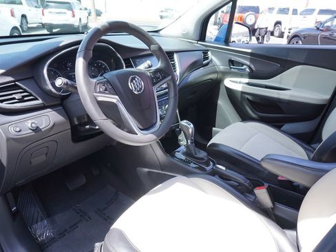 Used 2020 Buick Encore Preferred FWD image 16