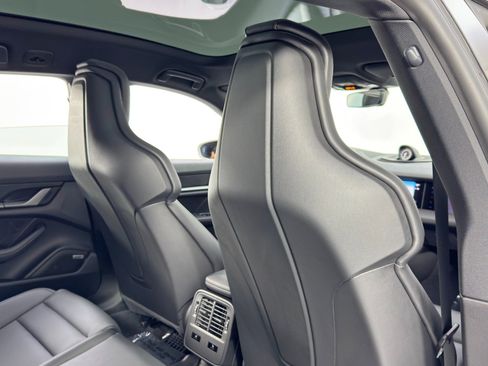 Used 2025 Porsche Taycan 4S w/ Premium Package image 41