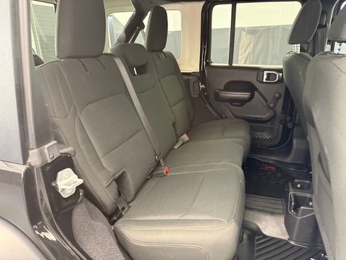 Used 2018 Jeep Wrangler Unlimited Sport AWD/4WD image 70