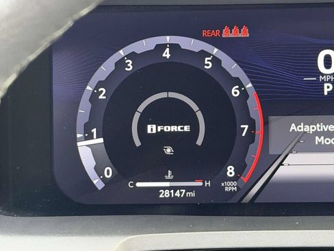 Certified 2025 Toyota Tacoma Limited AWD/4WD image 10