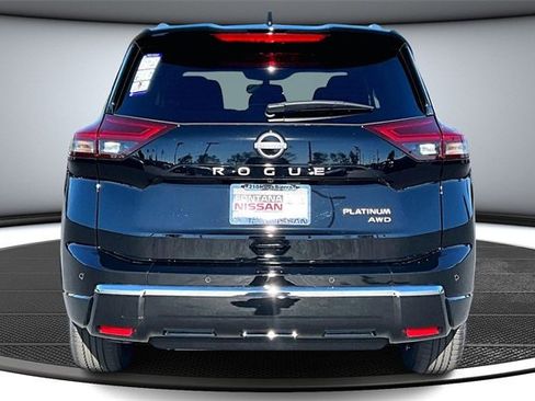 New 2026 Nissan Rogue Platinum image 4