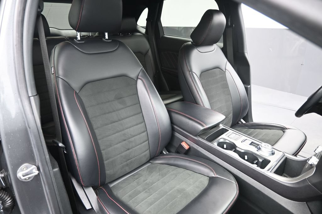 Used 2024 Ford Edge ST-Line AWD/4WD image 20