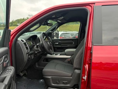 New 2026 RAM 2500 Big Horn AWD/4WD image 14