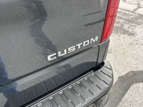 Used 2019 Chevrolet Silverado 1500 Custom Trail Boss AWD/4WD image 12