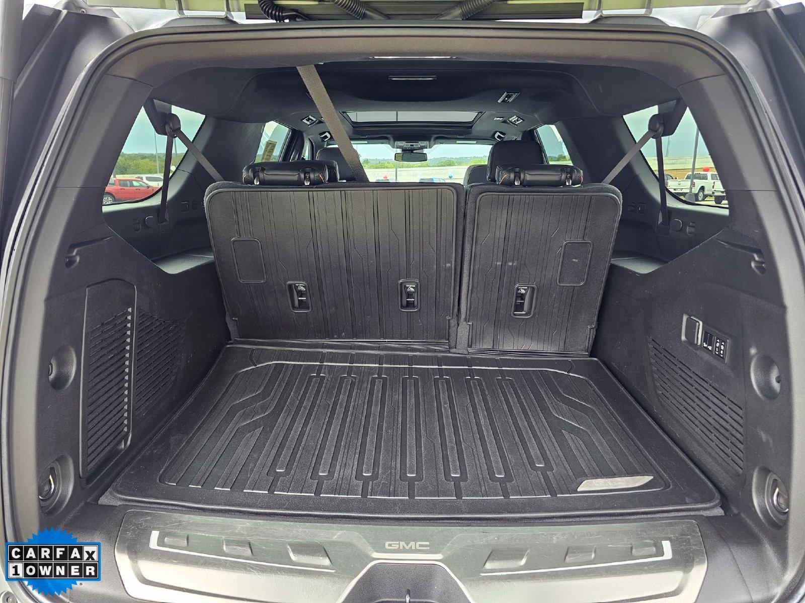 Used 2023 GMC Yukon XL AT4 w/ AT4 Premium Plus Package AWD/4WD image 43