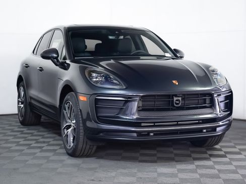 New 2026 Porsche Macan image 8