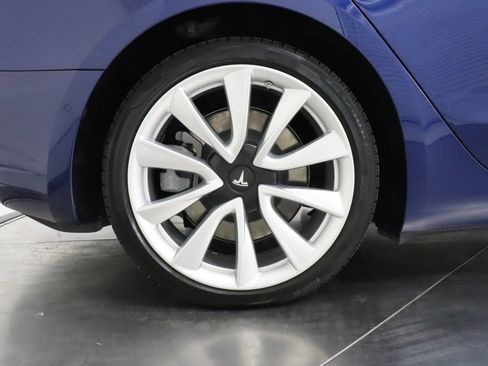 Used 2020 Tesla Model 3 Long Range AWD/4WD image 35