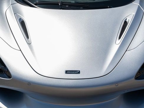 New 2025 McLaren 750S Spider image 39