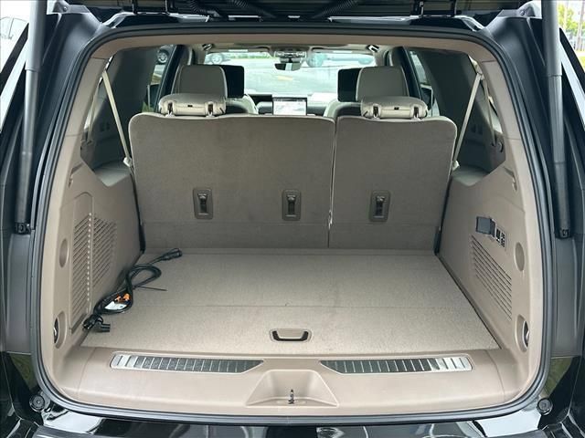 New 2026 GMC Yukon XL Denali w/ Denali Reserve Package AWD/4WD image 11