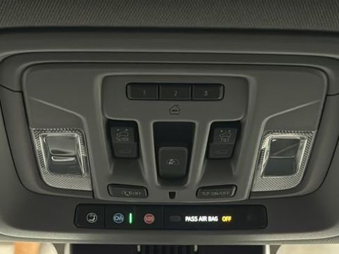 Used 2023 GMC Sierra 1500 Denali w/ Denali Reserve Package image 33