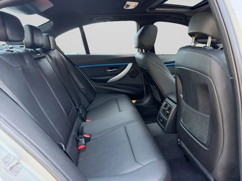 Used 2017 BMW 330i Sedan RWD image 32