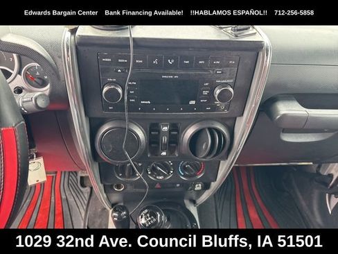 Used 2007 Jeep Wrangler Unlimited Sahara w/ Dual Top Group AWD/4WD image 16