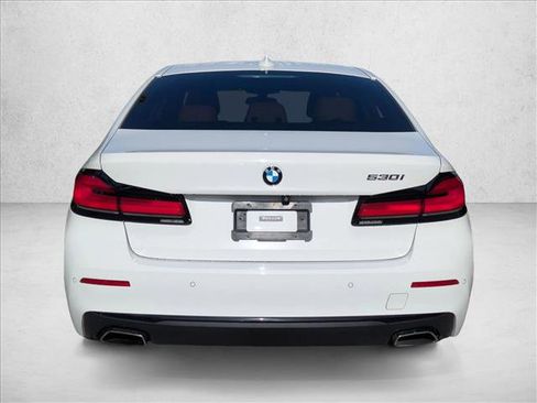 Used 2021 BMW 530i RWD image 4
