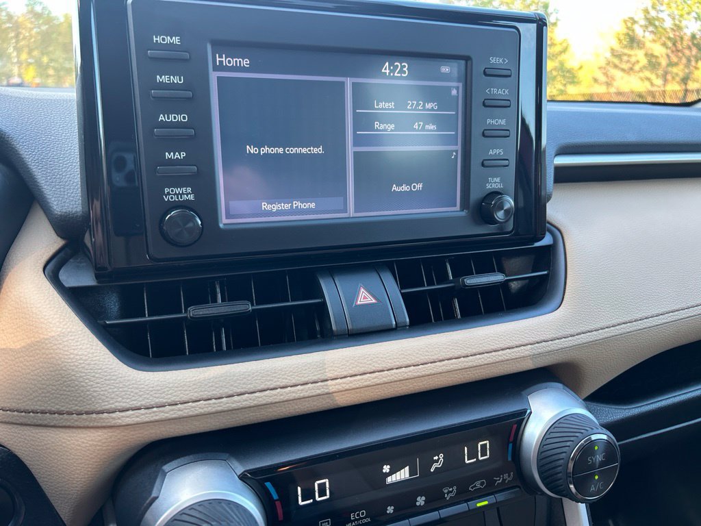 Used 2019 Toyota RAV4 XLE w/ All Weather Liner Package AWD/4WD image 18
