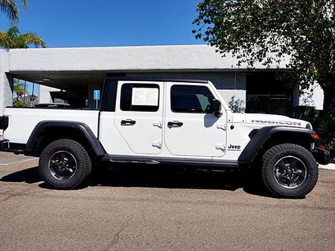 Certified 2022 Jeep Gladiator Rubicon w/ LED Lighting Group AWD/4WD image 7