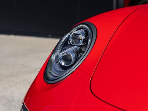 Certified 2019 Porsche 911 Targa 4S image 20