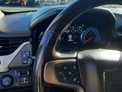 Used 2019 GMC Yukon Denali image 14