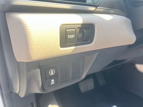 Used 2019 Honda Accord EX image 17