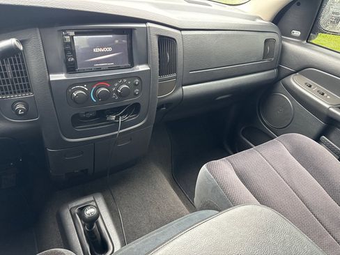 Used 2005 Dodge Ram 1500 Truck SLT AWD/4WD image 16