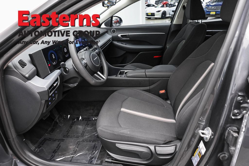 Used 2026 Hyundai Sonata Blue FWD image 16