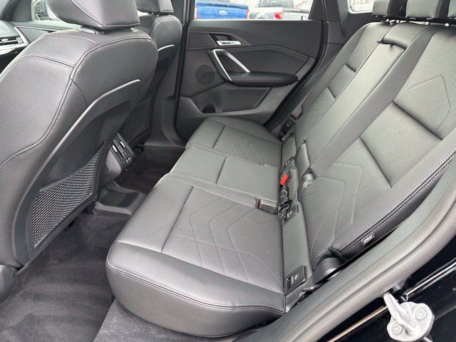 Used 2023 BMW X1 xDrive28i AWD/4WD image 14