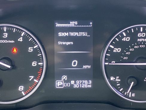 Used 2024 Subaru Crosstrek 2.0i Premium image 12