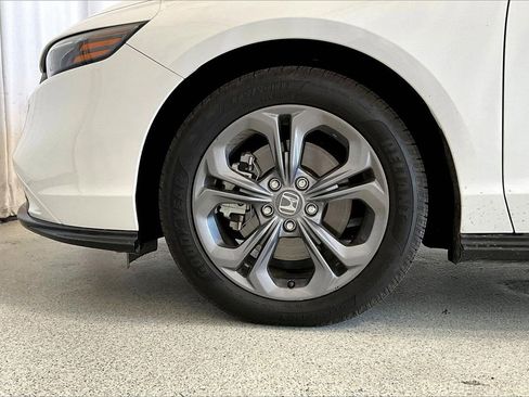 Used 2024 Honda Accord EX-L image 6