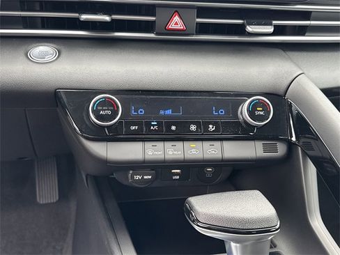 New 2026 Hyundai Elantra Blue image 30