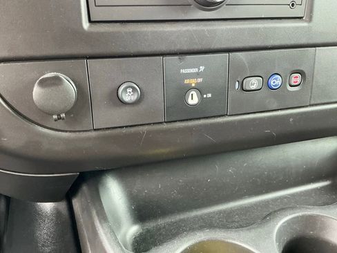 Used 2024 Chevrolet Express 2500 w/ Driver Convenience Package image 32