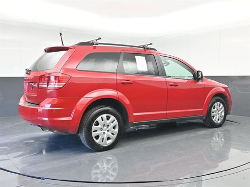 Used 2020 Dodge Journey SE image 5