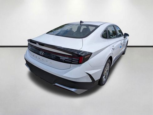 New 2026 Hyundai Sonata SE FWD image 4