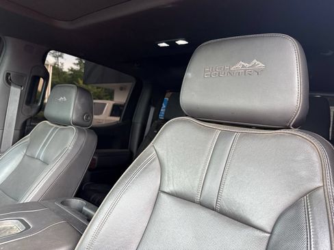Used 2021 Chevrolet Silverado 1500 High Country w/ Technology Package AWD/4WD image 15